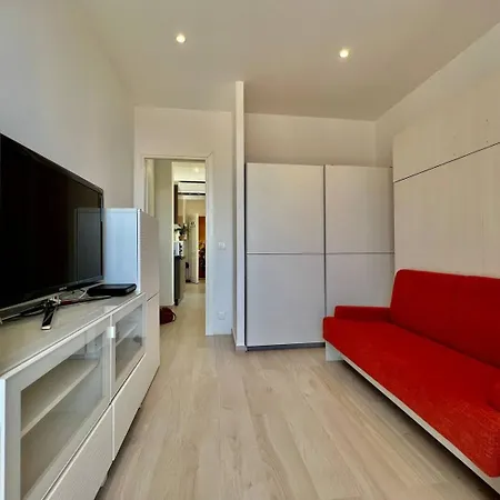 One Bedroom View Near Monaco *