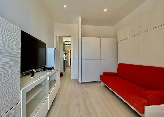 One Bedroom View Near Monaco *