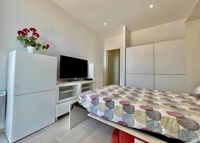One Bedroom View Near Monaco Casa vacanze